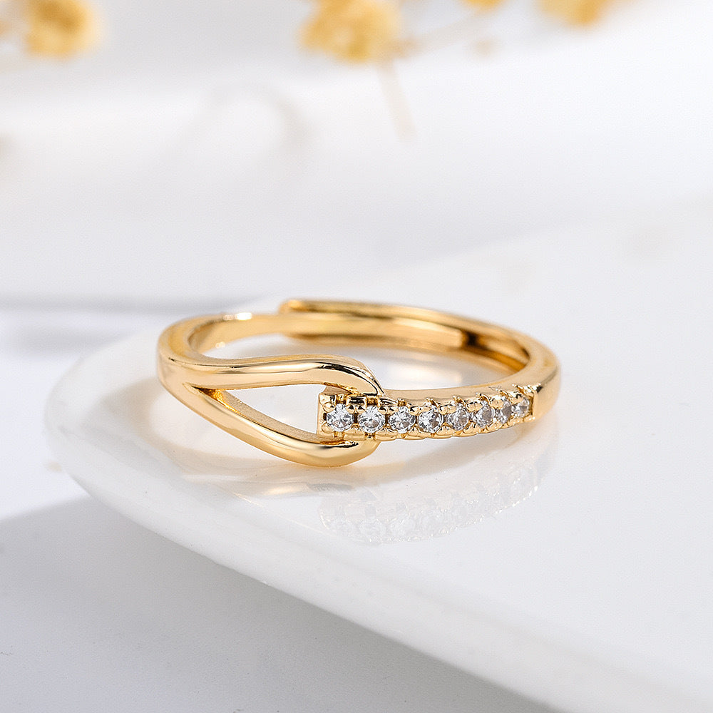 925 Silver Diamond-Encrusted Lubert's Tears Open Ring for Women.
